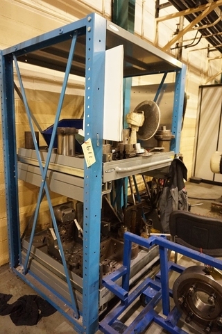 Dynamic Shelving with (2) x Pull out Drawers